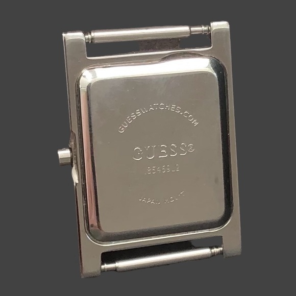 Guess Watch 3 Interchangeable Leather Straps - Picture 10 of 10